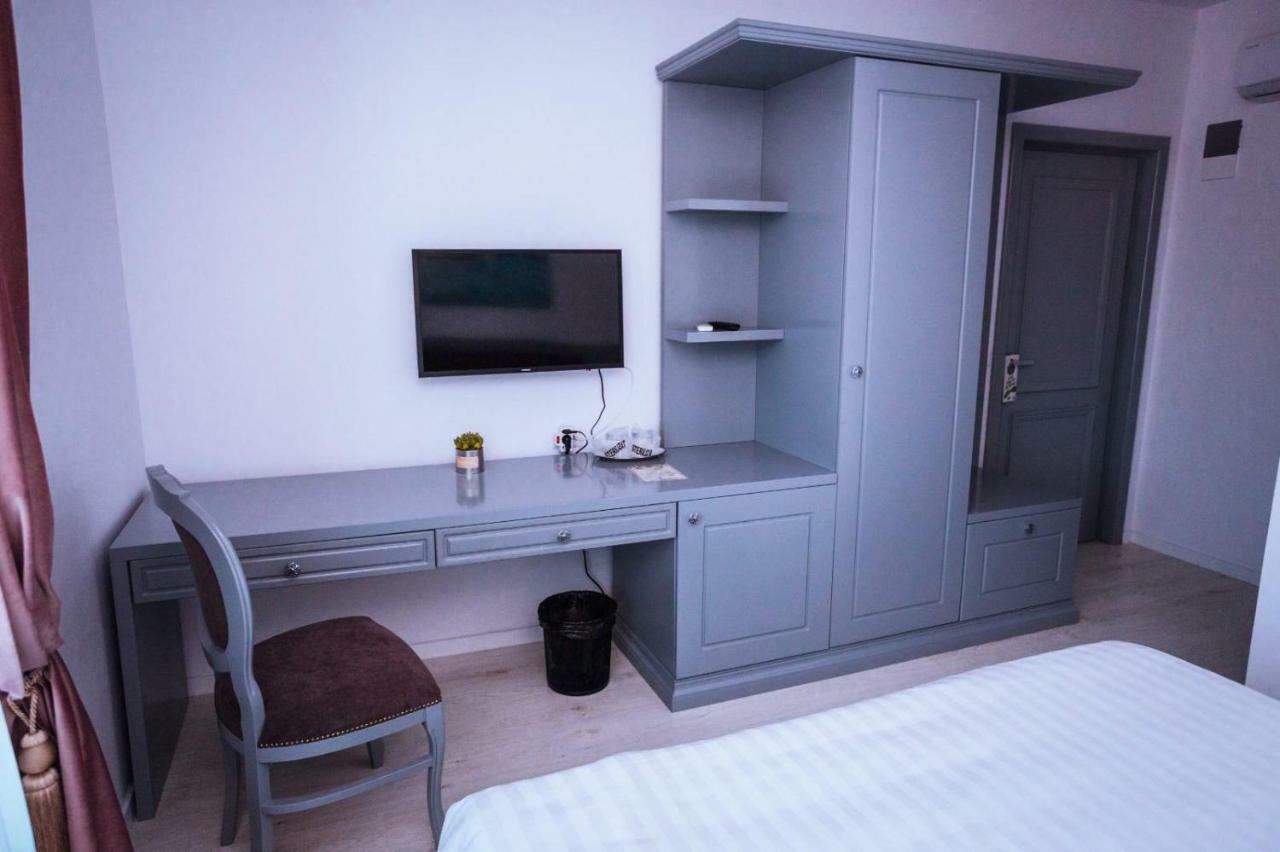 Hotel Glaris Tirgu Frumos Luaran gambar