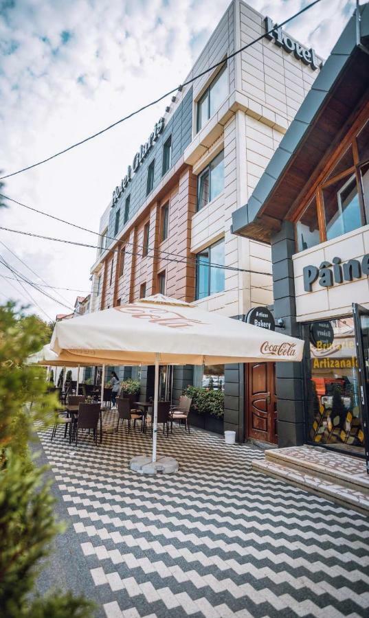 Hotel Glaris Tirgu Frumos Luaran gambar